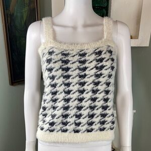 Willow & Wind Fuzzy Black White Houndstooth Sweater Tank Top M Medium